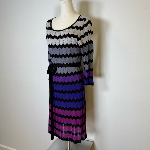 Danny and Nicole Chevron Print Purple Gray Black Belted Knit Dress Size Large - Picture 2 of 14